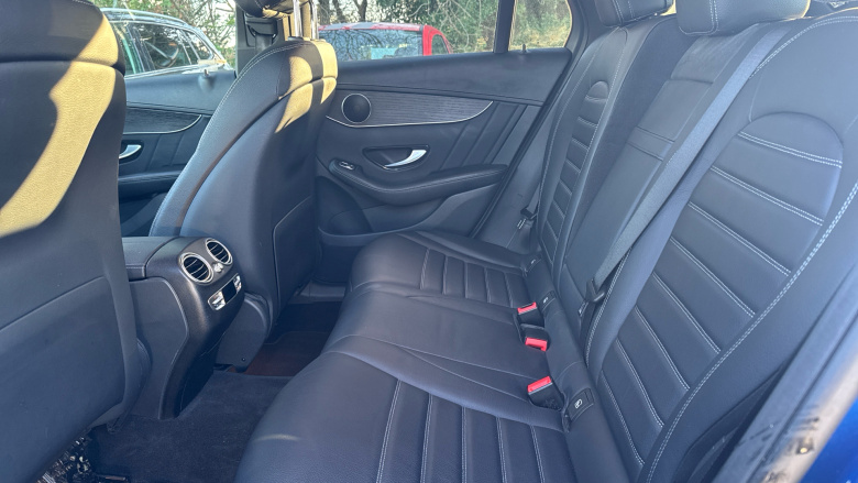 Mercedes-Benz GLC 300de 4Matic AMG Line Premium Plus 5dr 9GTron Estate